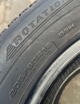 205/60 R16 Zimne Dunlop Top stav - 3