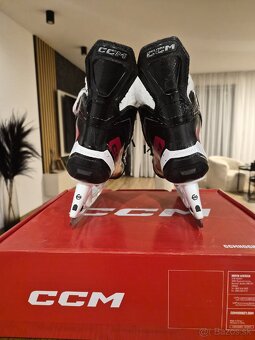 Korčule CCM FT 670 JETSPEED - 3