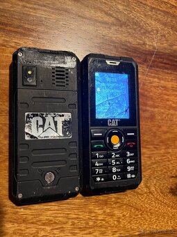 Cat B30 odolný mobil - 3