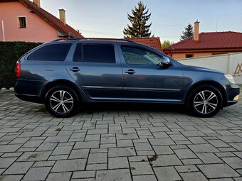 VOLKSWAGEN GOLF VI 1.6TDI 77KW SPORTLINE - 3
