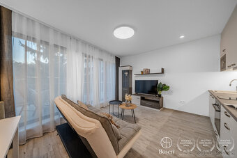 BOSEN | 2 izbový byt s terasou a parkovacím státím, Karpatsk - 3