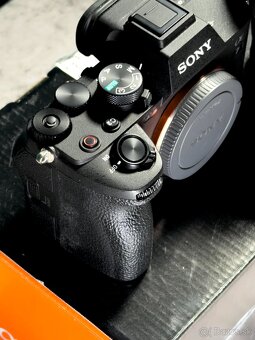 Sony a7iv - 3