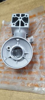 Predám telo uhlového prevodu STIHL FS 87 - 3