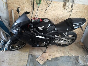 Honda CBR600rr - 3