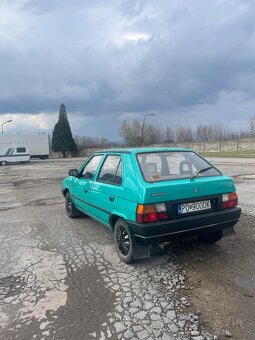 Predám škoda favorit 135lx - 3
