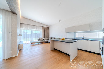 BOSEN | Moderný 4 izbový bungalov s bazénom, ul. Karasová, S - 3