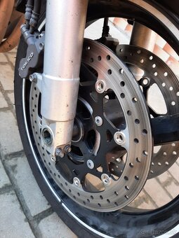 Suzuki GSR600 - 3