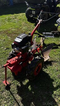Malotraktor Vari s motorom Honda a príslušenstvom - 3