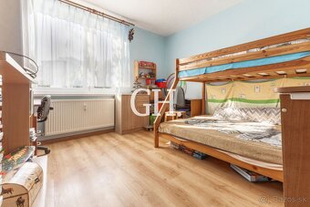 ŠTEFÁNIKOVÁ - 3 izbový byt - Čiastočná rekonštrukcia - Vynik - 3