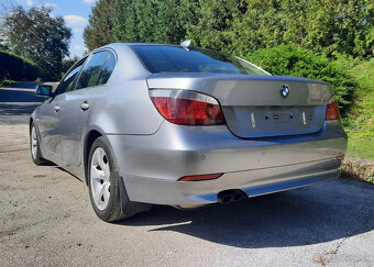 kufor, nárazník BMW E60, E61 - a08/7 silbergrau metalic - 3