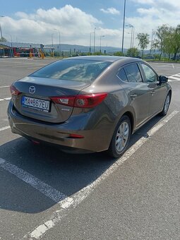 Mazda 3 - 3