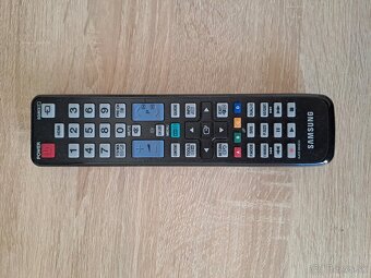 LCD monitor Samsung 24" - 3