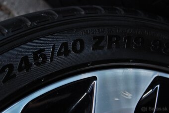 Vw Original 245/40/19 - 3