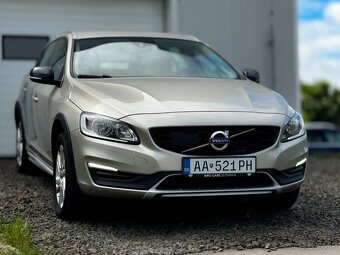 Volvo V60 D3 Cross Country 2.0D,Momentum,1Majiteľ - 3