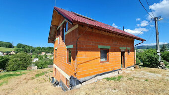 Rodinný dom s pozemkom 800m2- Chrenovec-Brusno - 3