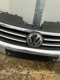 maska vw passat cc 08- stribrna mrizka znak mrizky - 3