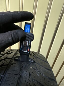 Zimné pneu 225/60R17 viem aj prezuť - 3
