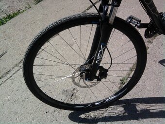 Predam crossovy bicykel znacky Bulls street flyer - 3