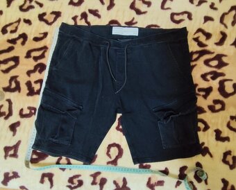 H&M panske riflove shortky vel.34, velmi dobry stav - 3
