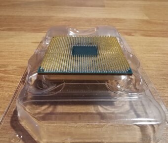 AMD Ryzen 5 5600X - 3