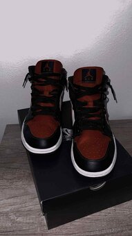 Nike Jordán 1 Mid Fire Red 2023 - 3