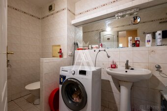 3 IZBOVÝ BYT, NÁMESTIE OCELIAROV, KOŠICE ŠACA - 3