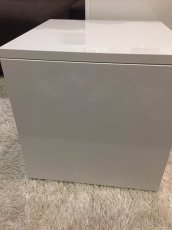 Stolíky do obývačky vo vysokom lesku - 3