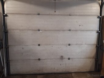 Garazova brana 310x250 orech - 3