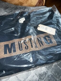 Mustang tmavomodrá mikina - 3