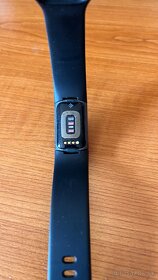 Predám smart hodinky Fitbit Charge 5 - 3