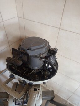 Predám závesný lodný motor na čln - 3