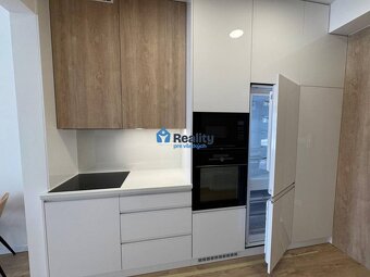 Prenájom NOVOSTAVBA FIM moderný byt 49 m2 + terasa 53 m2 PB - 3
