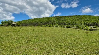 Slnečný investičný pozemok (1009 m²) s výhľadom - 3