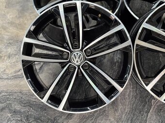 ✅ 5x112 r18 Golf 7 8 Sevilla model nádherne - 3
