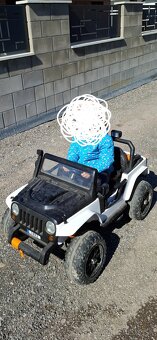 Detske auticko Jeep 4speed 4x45w biele - 3