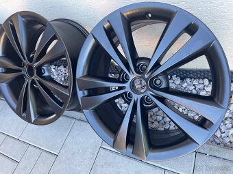 NEPTUNE Schwarz skoda Octavia RS 5x112  7,5x18 ET 51 VW Seat - 3