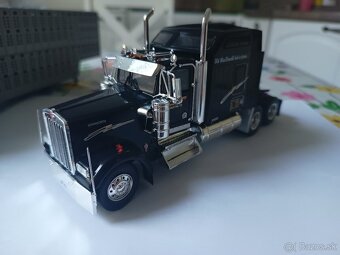 1:43 Kenworth kamión - 3
