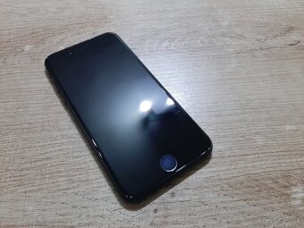 Iphone 7 v super stave s novou bateriou telefon ma len velmi - 3