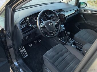VW Touran R-Line 2.0 110 kW M6 - 3