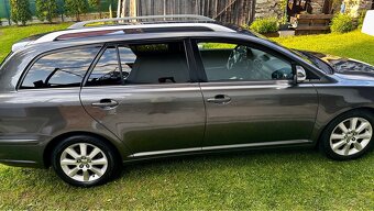 Toyota Avensis Combi T25 1,8 benzín - 3