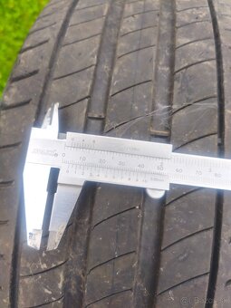 Predám letné pneumatiky Michelin 21565r16 - 3