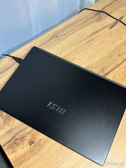 MSI Modern 15 (2023) - 3