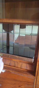 Drevená skriňa s vitrínou/ knižnicou - 3