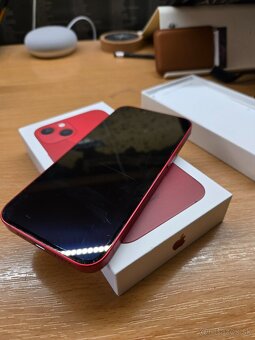 Predam iPhone 13 128 GB Product RED a Apple Watch SE 2.gen - 3