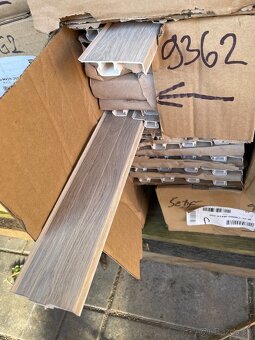 Podlahové lišty 250 cm nové - 3