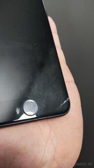 iPhone SE 2022 128GB Midnight - 3