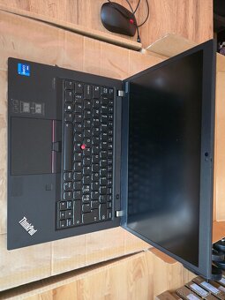 Lenovo ThinkPad T14 Gen2-14-Core i7 1165G7-32GB-512GBSSD - 3