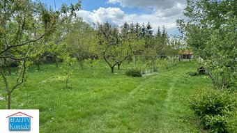 Na predaj výborná záhrada 1640 m2 s domom - chatkou - Pačéro - 3