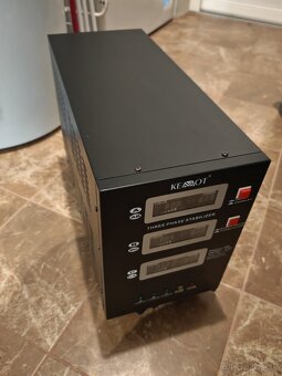 Automatický trojfázový stabilizátor napätia KEMOT PROavr-10k - 3