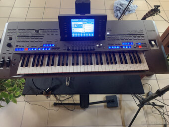 Yamaha Tyros 5 - 3
